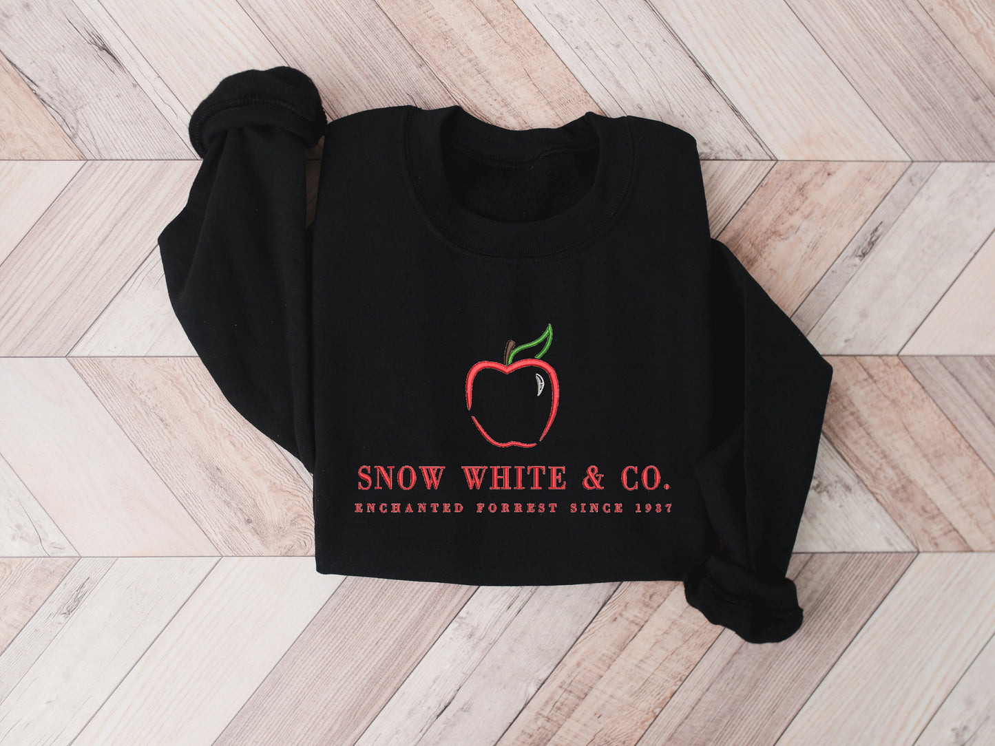 Snow White & Co.™ Apple Sweatshirt – Minimalist Princess-Inspired Crewneck