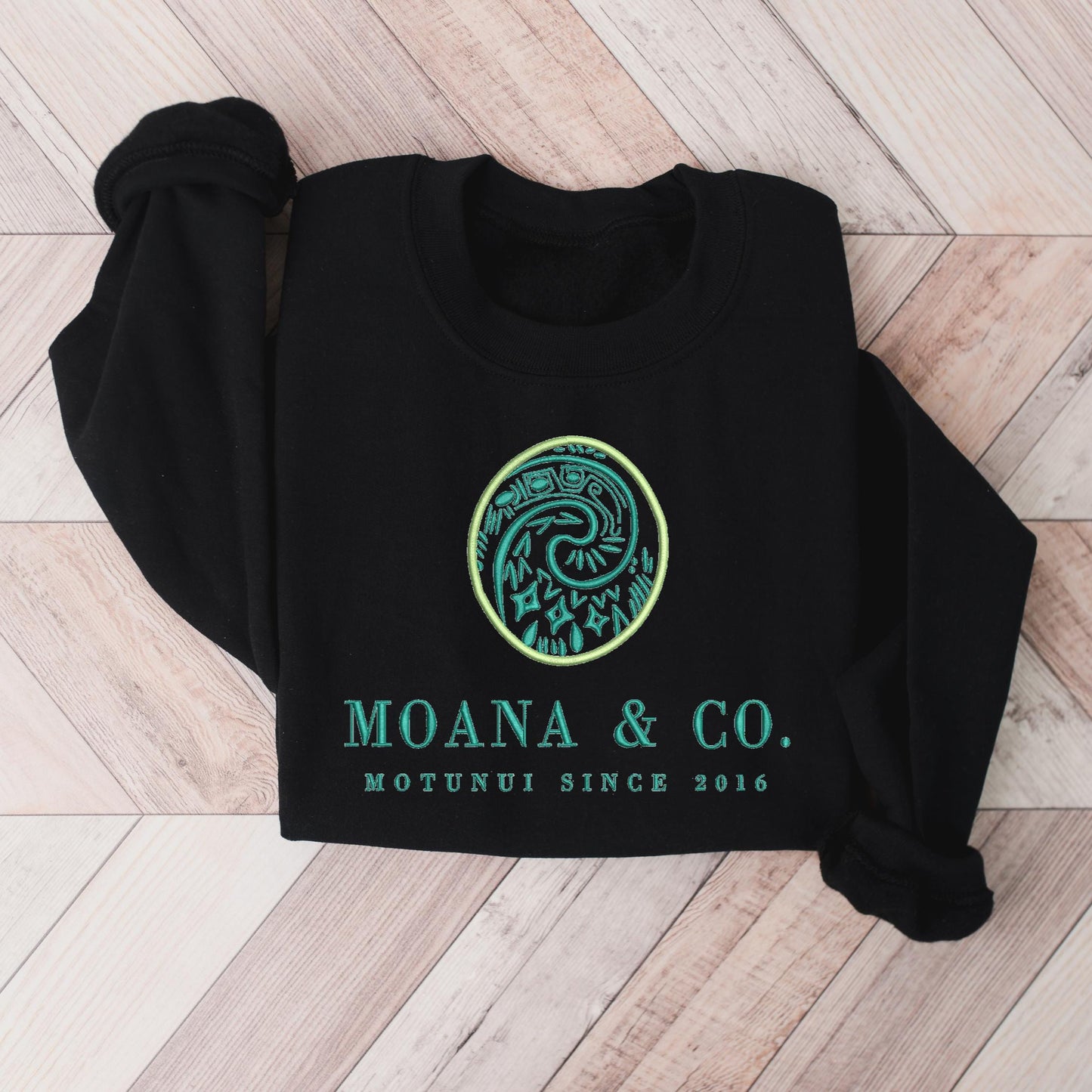 Moana & Co.™ Crest Sweatshirt – Minimalist Princess-Inspired Crewneck